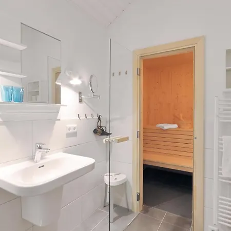 Cozy Home In Krems Iiwarderbrueck With Sauna Feriehus